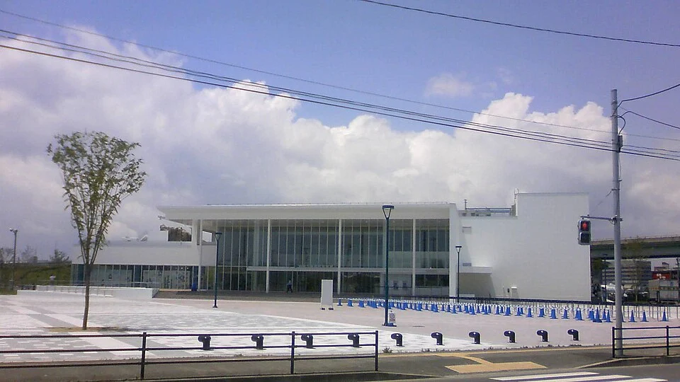 2015年撮影の仙台うみの杜水族館の外観