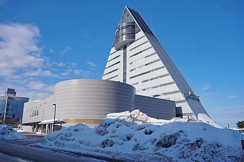 2025年1月撮影の青森県観光物産館アスパムの建物